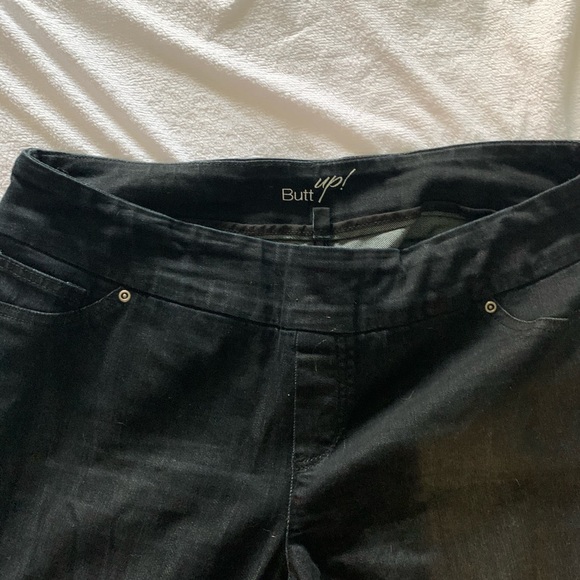 Up Butt black jeans - Picture 2 of 3